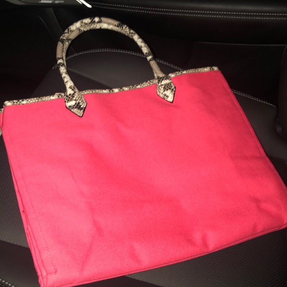 *****SOLD*****Victoria’s Secret tote bag - Picture 2 of 7